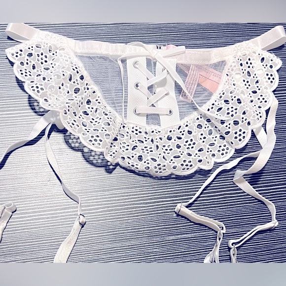 Victoria Secret Dream Angels White Eyelet Lace Garter Belt Skirt, NWT, Size XS/S - Picture 2 of 16